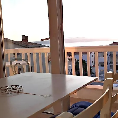 Mit Terrasse Und Herrlichem Ausblick In Strandnaehe Apartment Baska Voda