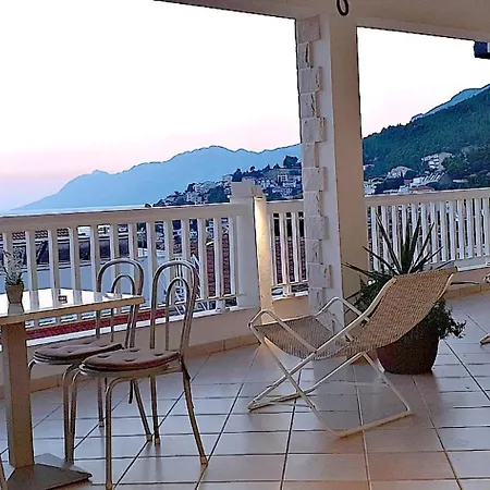Apartment Mit Terrasse Und Herrlichem Ausblick In Strandnaehe *