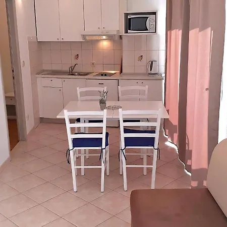 Mit Terrasse Und Herrlichem Ausblick In Strandnaehe Apartment Baska Voda